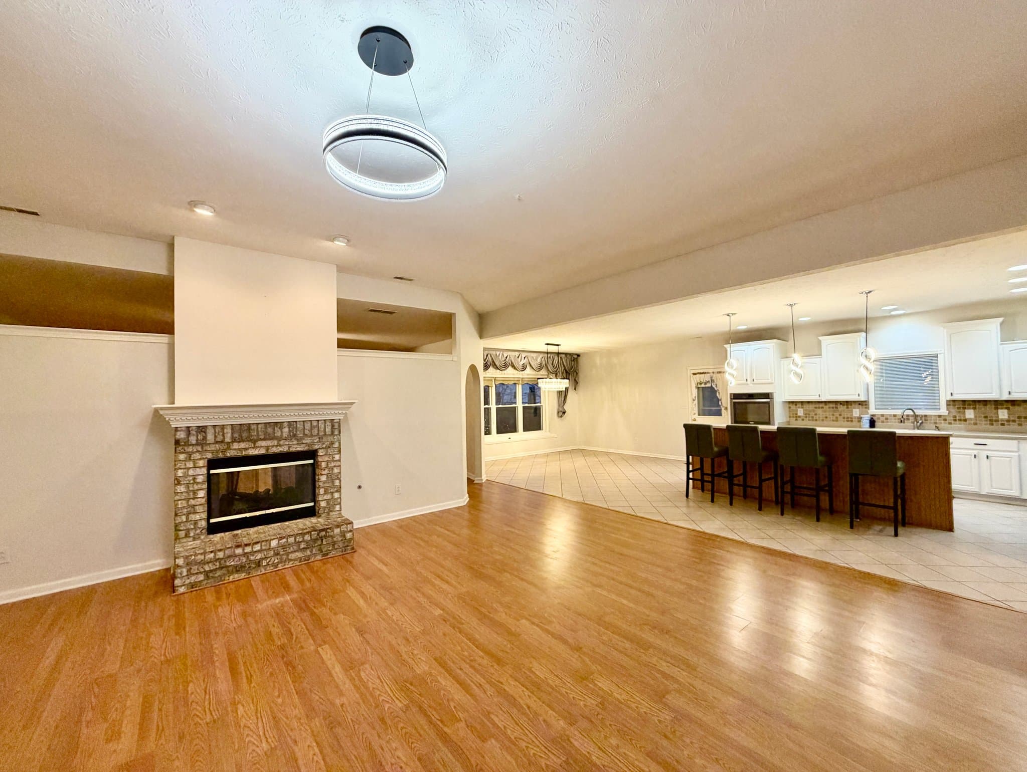Greenwood House: 2019 Woodfield Dr
