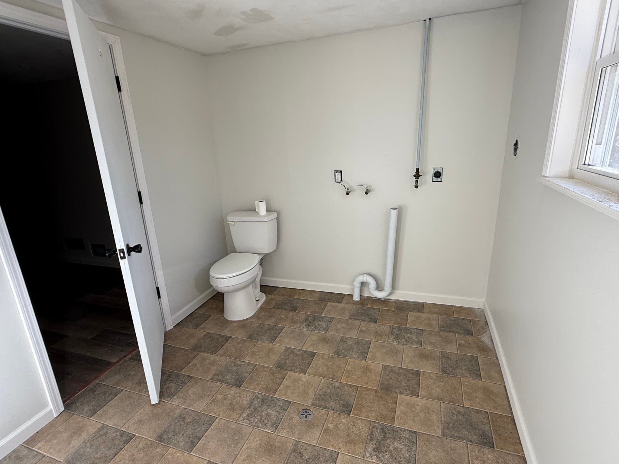 Independence Multiplex: 2903 Tepee Ave