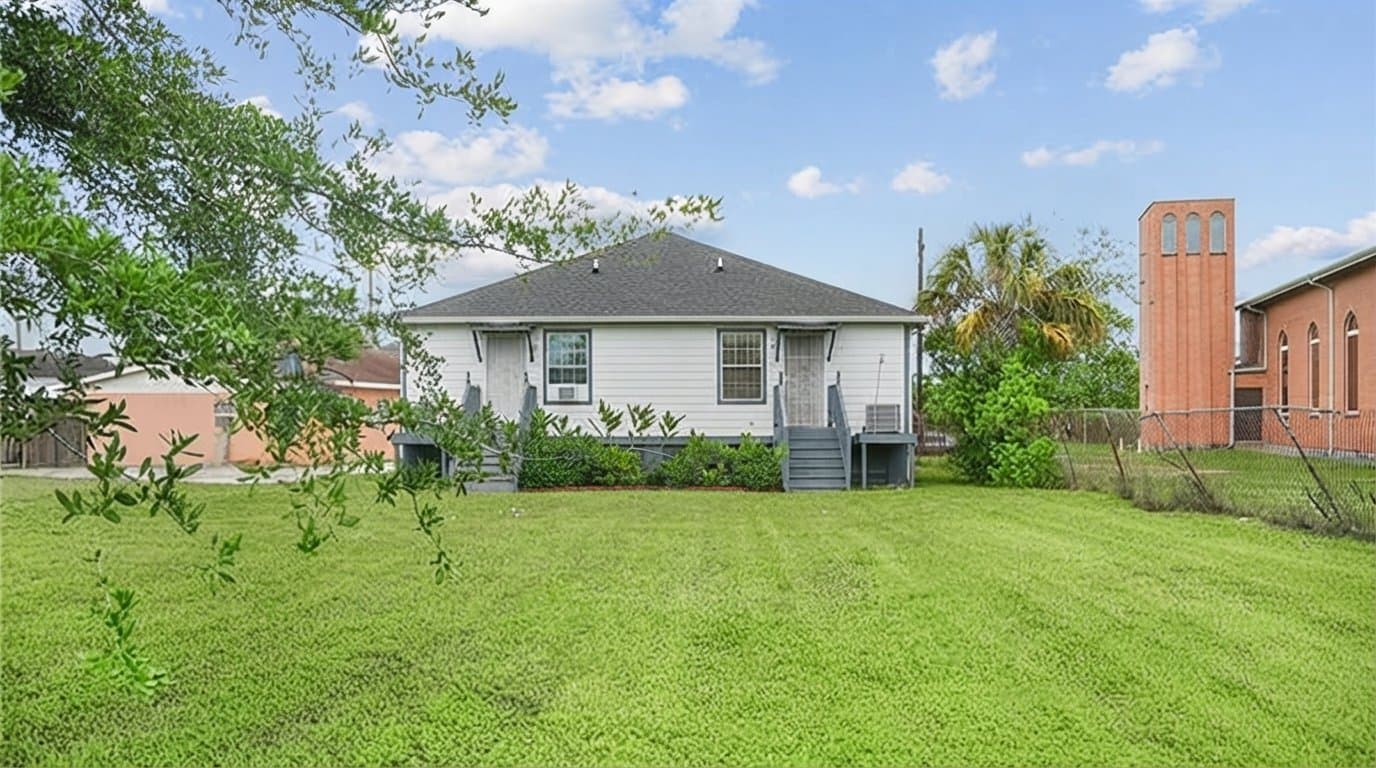 New Orleans Multiplex: 3120 Law St