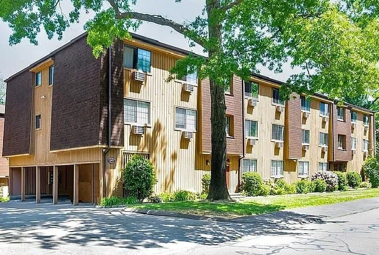 Stamford Condo: 197 Bridge St
