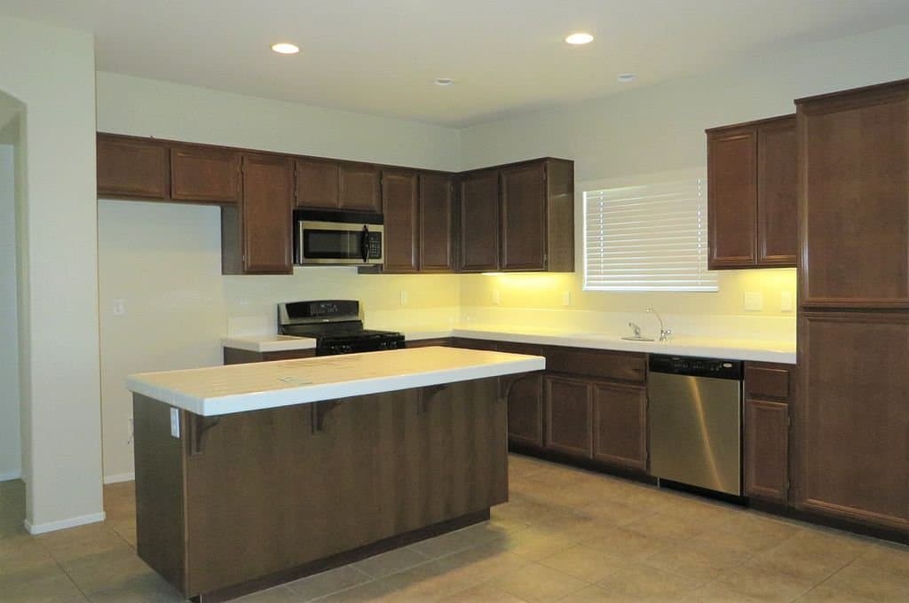 Victorville House: 13293 Marshwood St