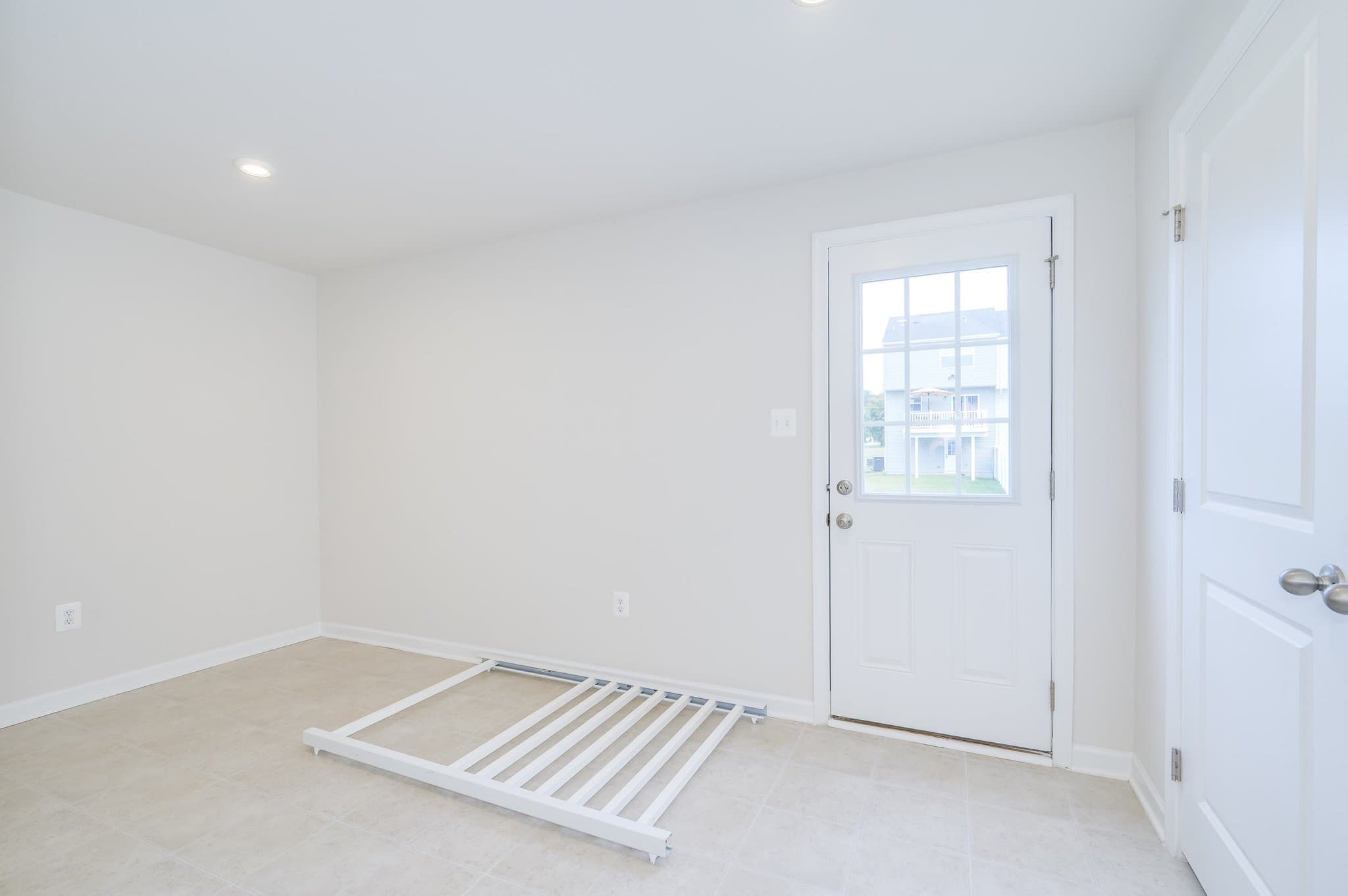 Inwood Townhome: 52 Shubunkin Rd