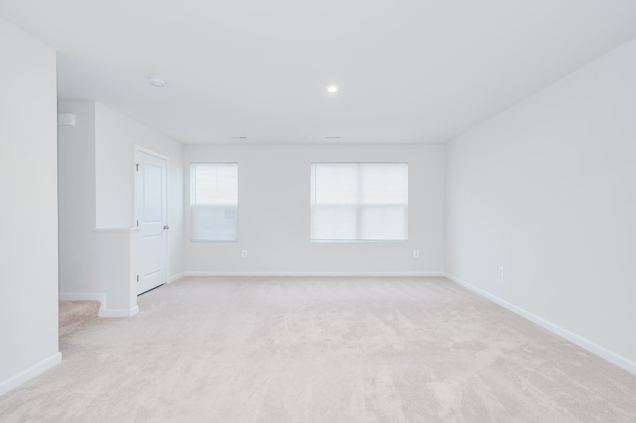 Inwood Townhome: 52 Shubunkin Rd