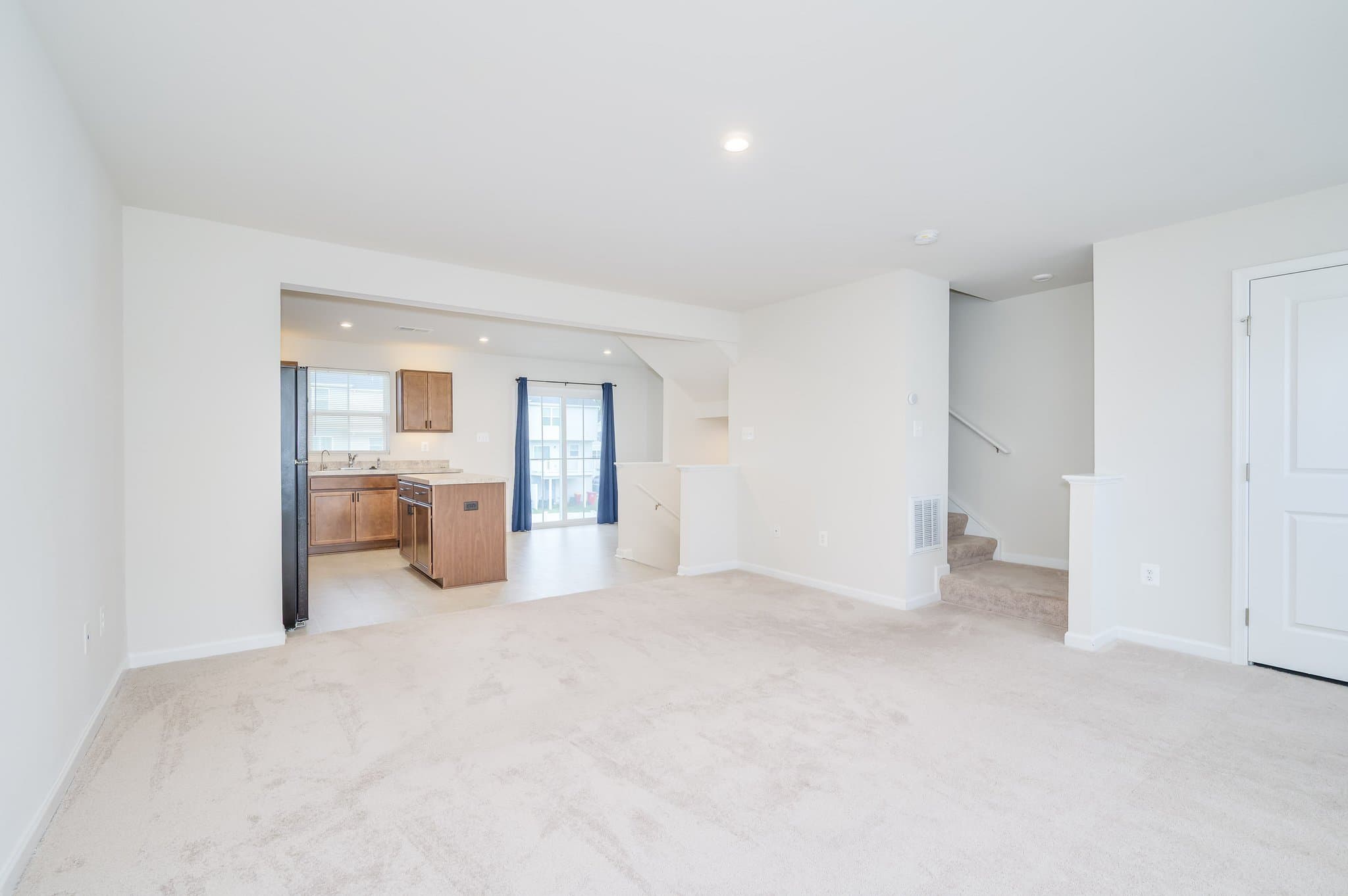 Inwood Townhome: 52 Shubunkin Rd
