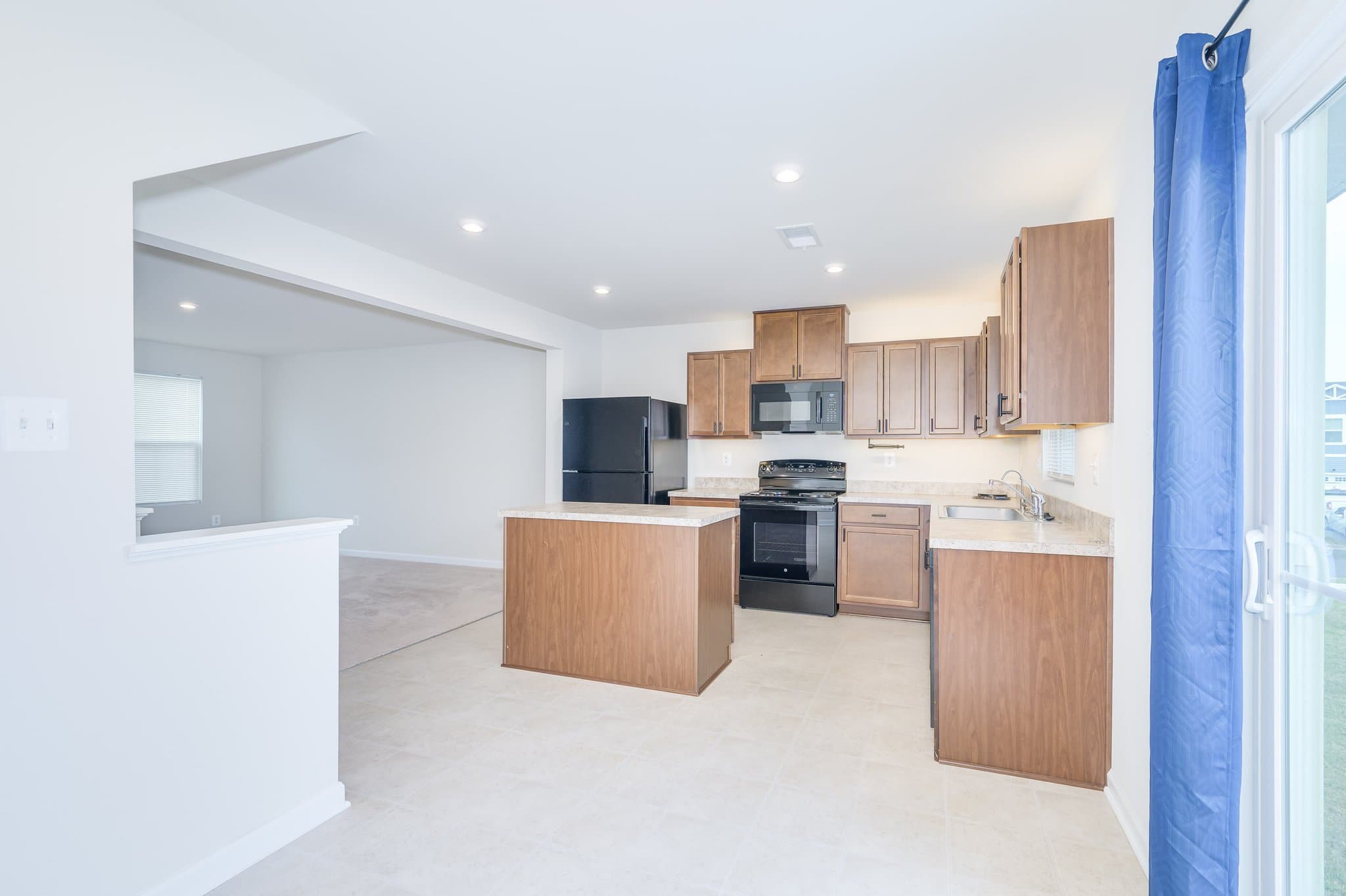 Inwood Townhome: 52 Shubunkin Rd