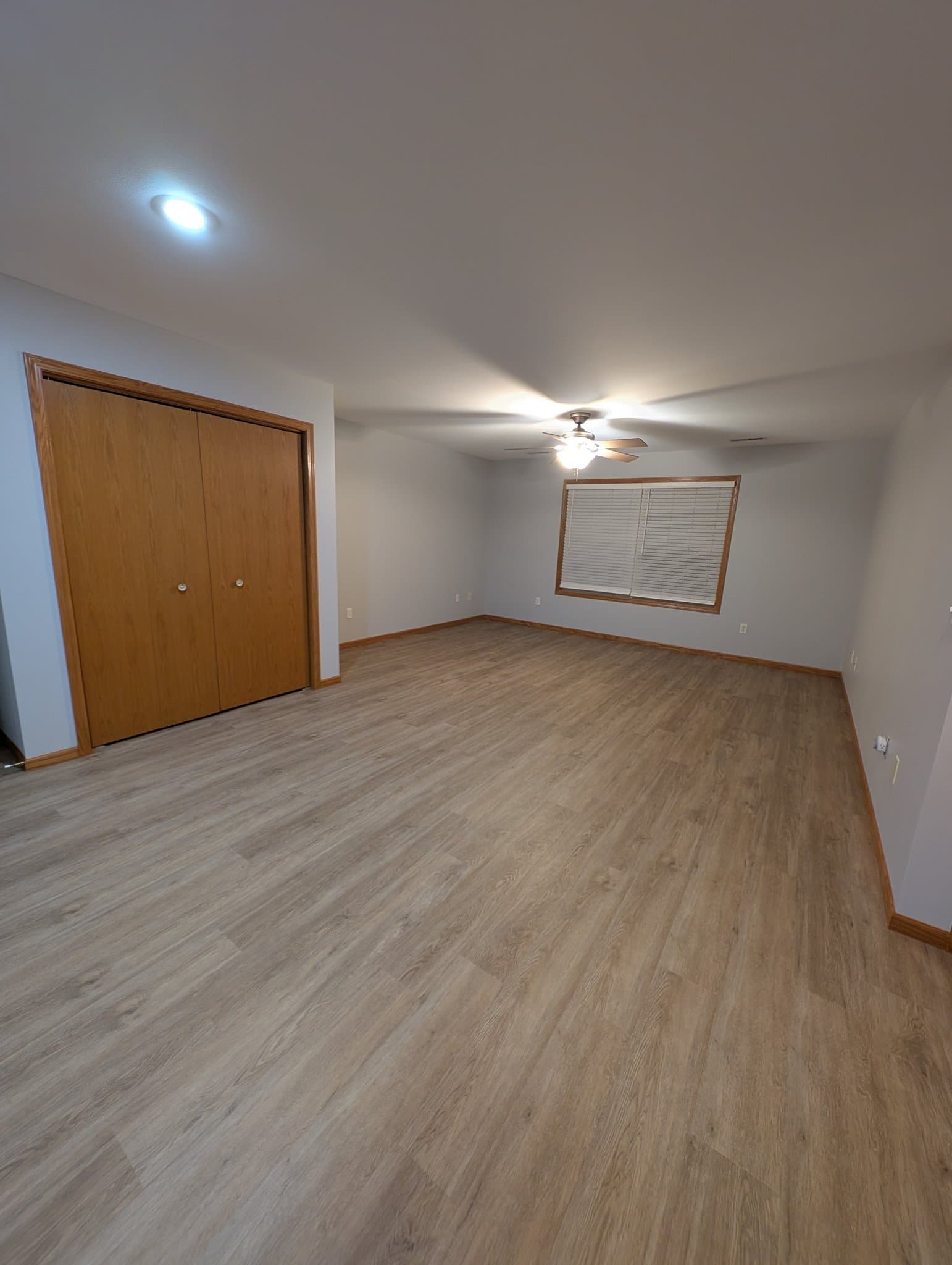 Maquoketa Multiplex: 933-939 Country Club Dr