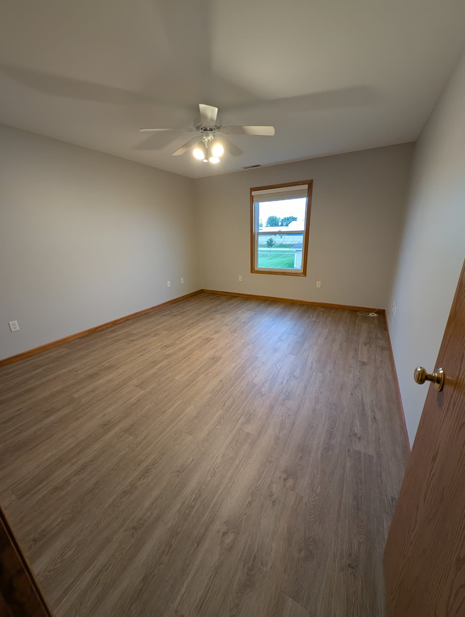 Maquoketa Multiplex: 933-939 Country Club Dr