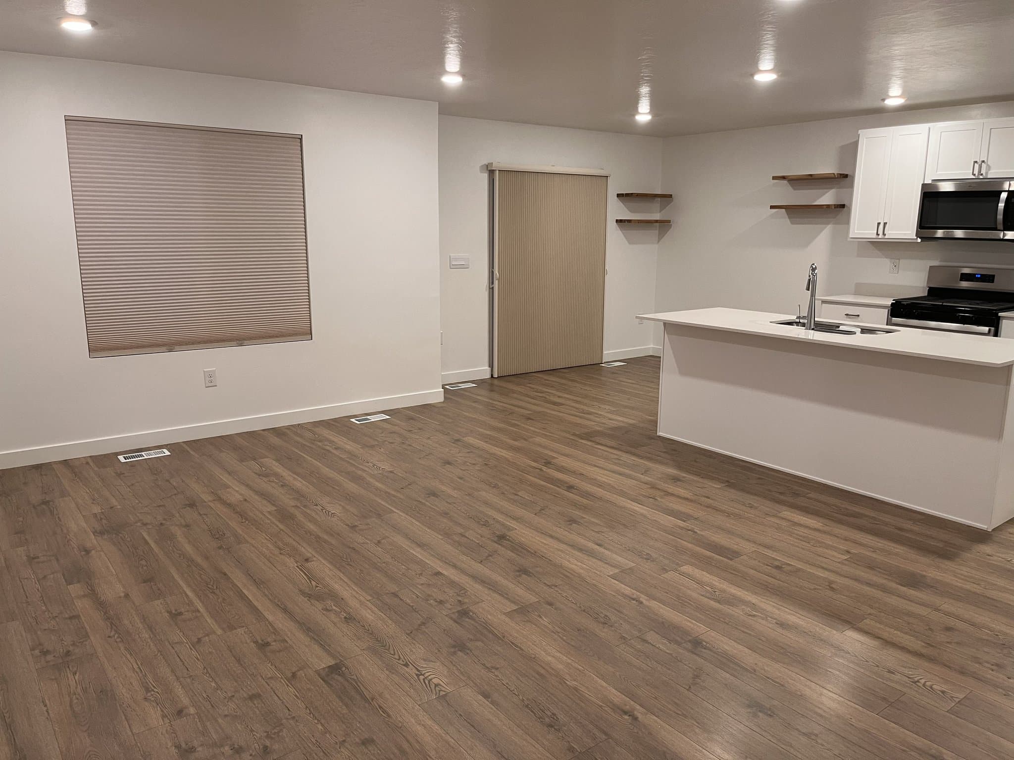 Santaquin Townhome: 1022 West broadleaf Drive