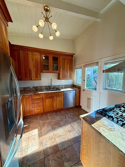 Palo Alto House: 3530 Emerson St