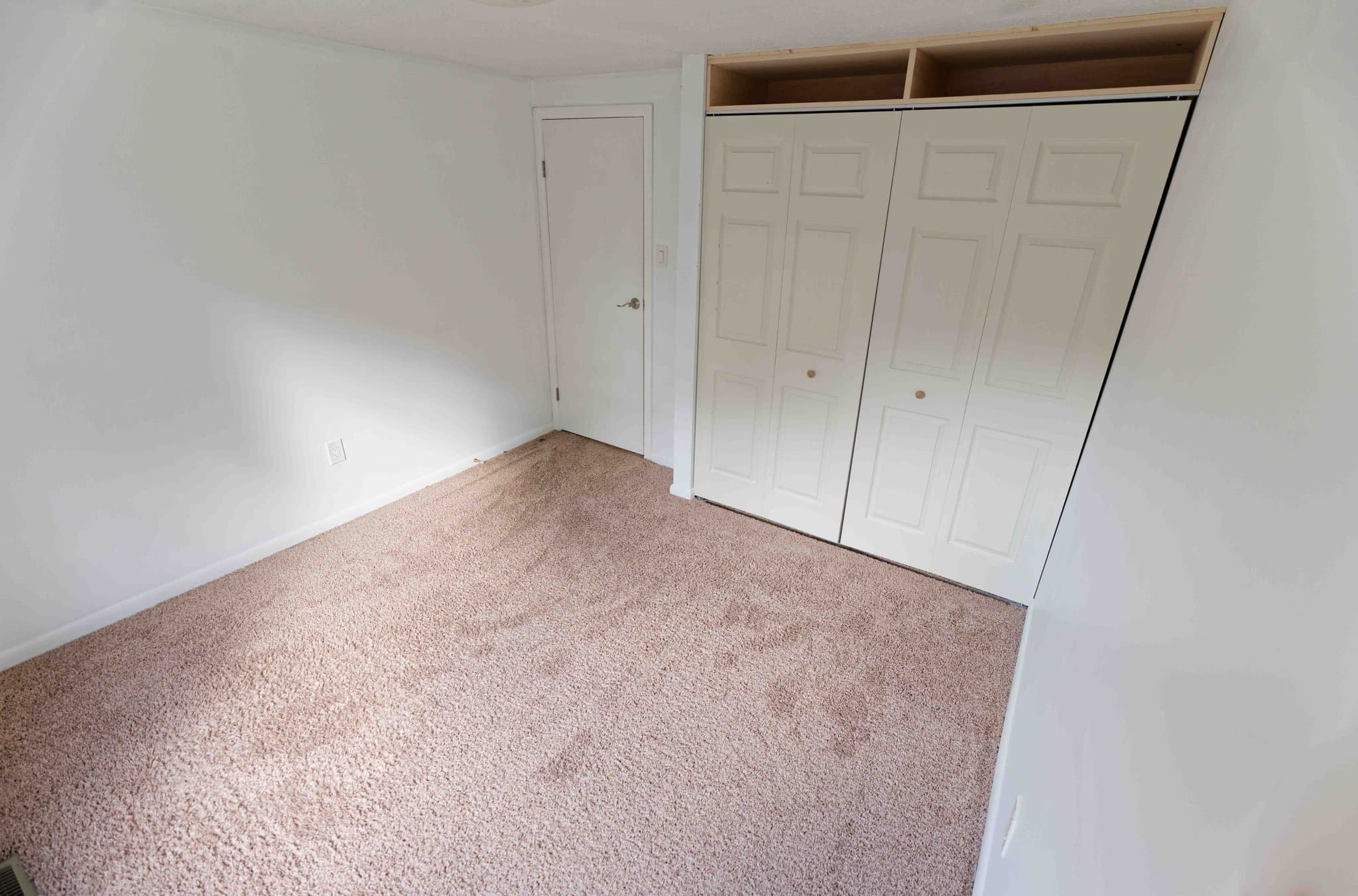 Columbia House: 6733 Pyramid Way
