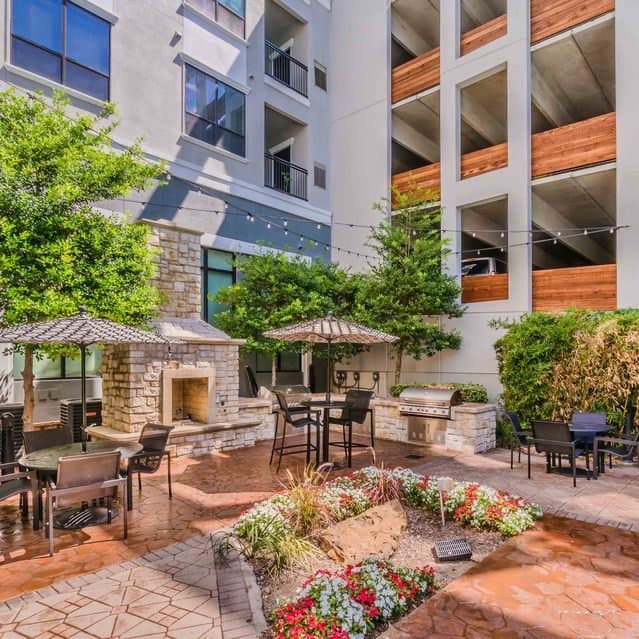 Dallas Apartment: 3850 W Northwest Hwy