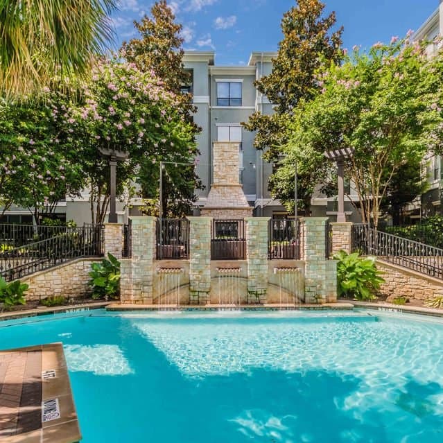 Dallas Apartment: 3850 W Northwest Hwy