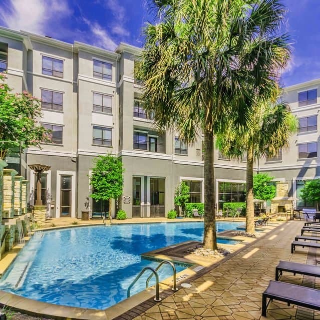Dallas Apartment: 3850 W Northwest Hwy