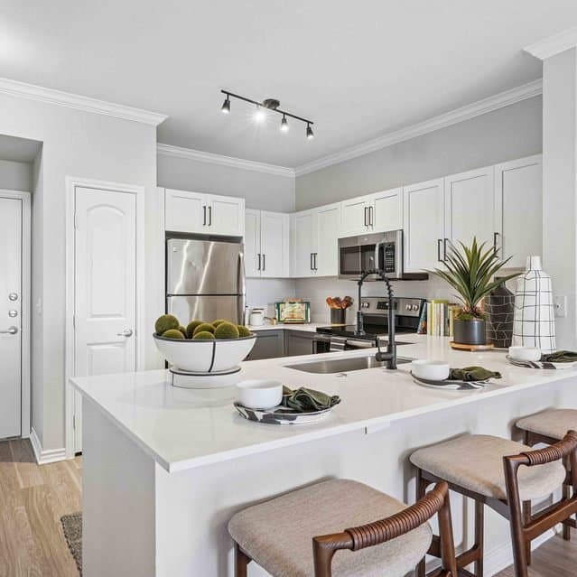 Dallas Apartment: 3850 W Northwest Hwy