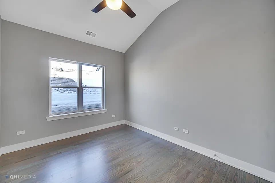 Chicago Apartment: 1734 West Cullerton Street #2 Chicago, IL 60608