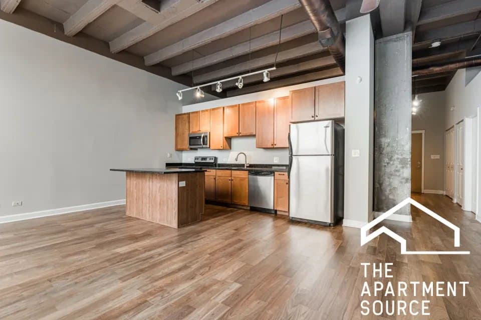 Chicago Apartment: 4131 West Belmont Avenue #413 Chicago, IL 60641