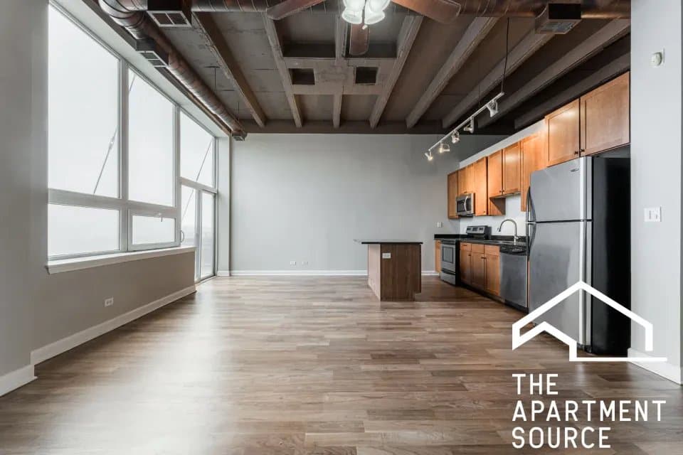 Chicago Apartment: 4131 West Belmont Avenue #413 Chicago, IL 60641