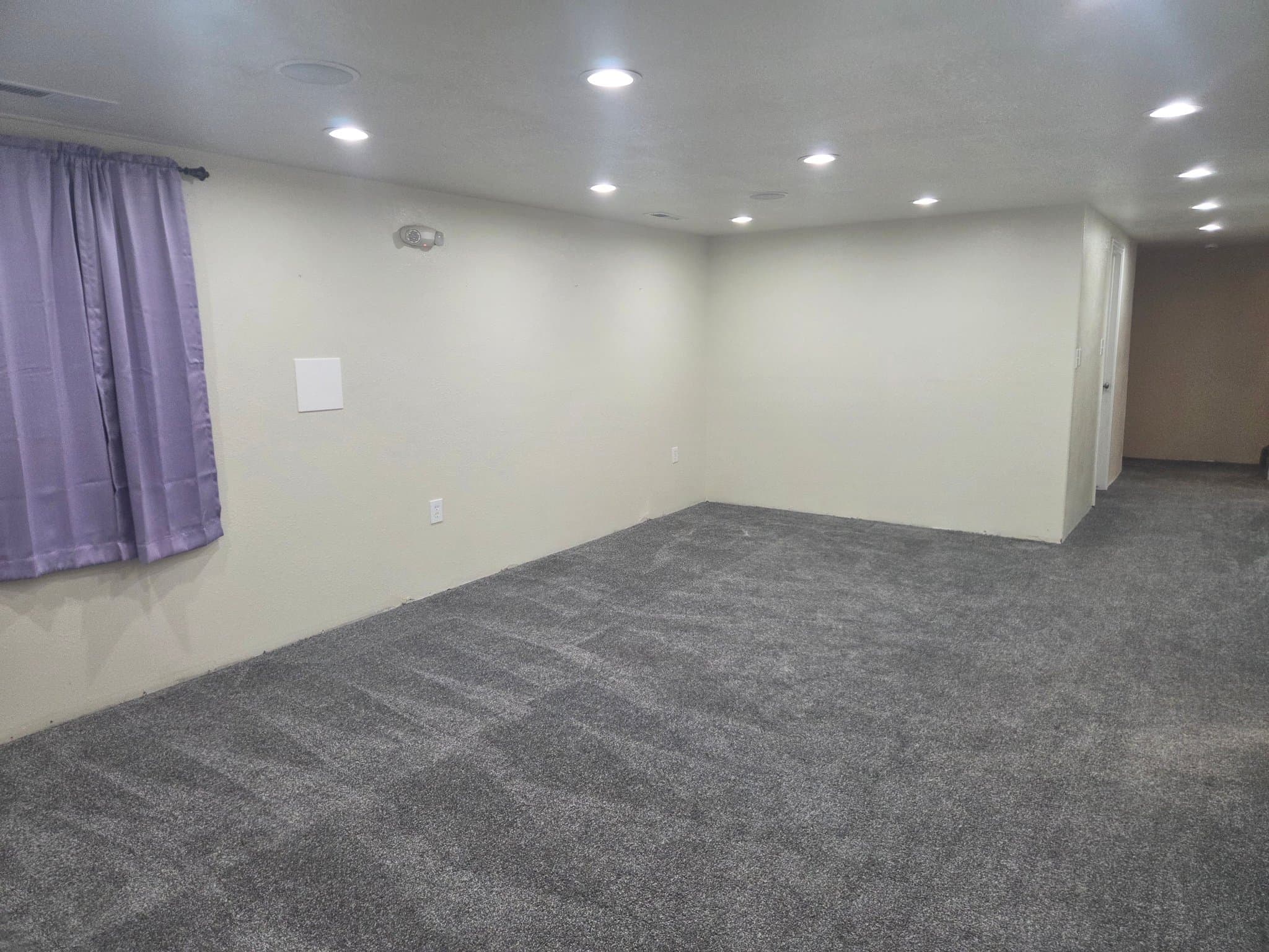 Roy House: 5173 S 2400 W