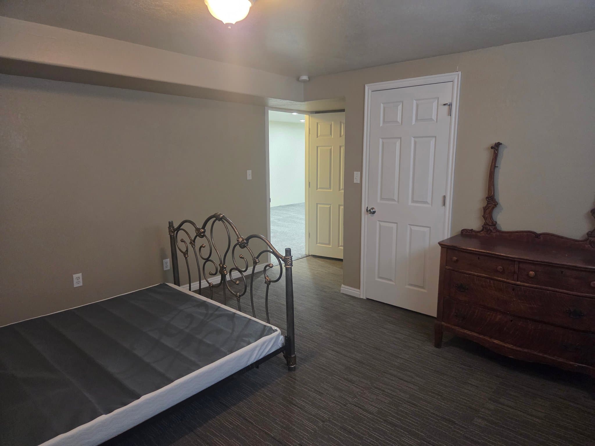 Roy House: 5173 S 2400 W