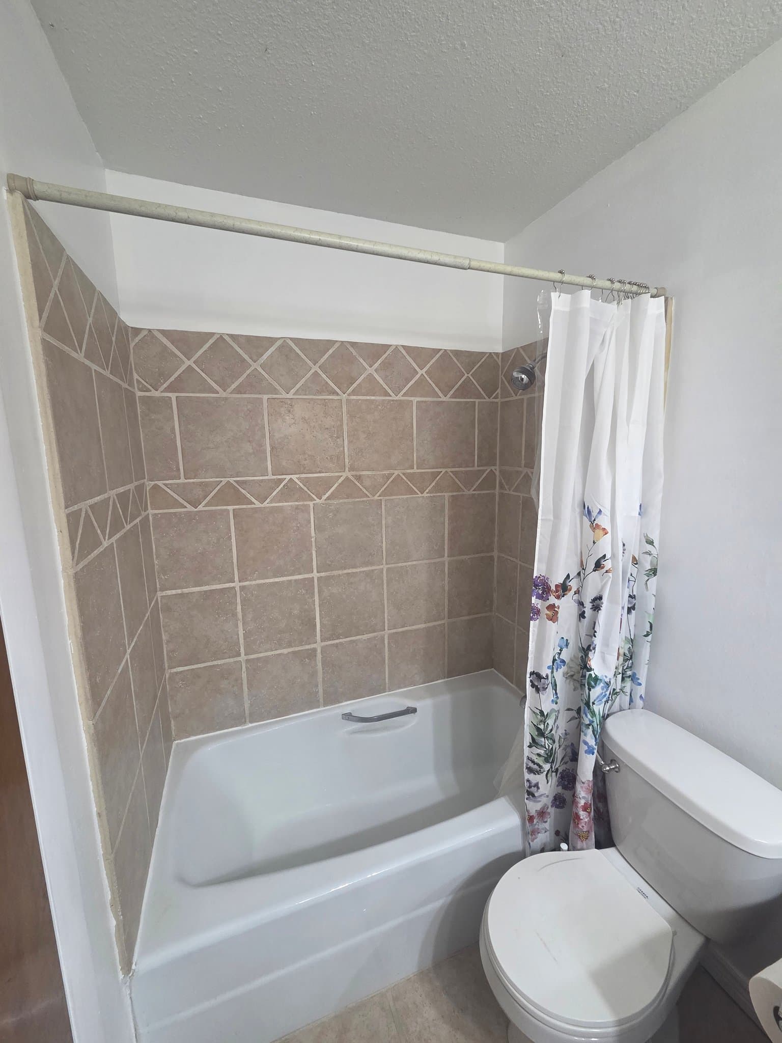 Roy House: 5173 S 2400 W