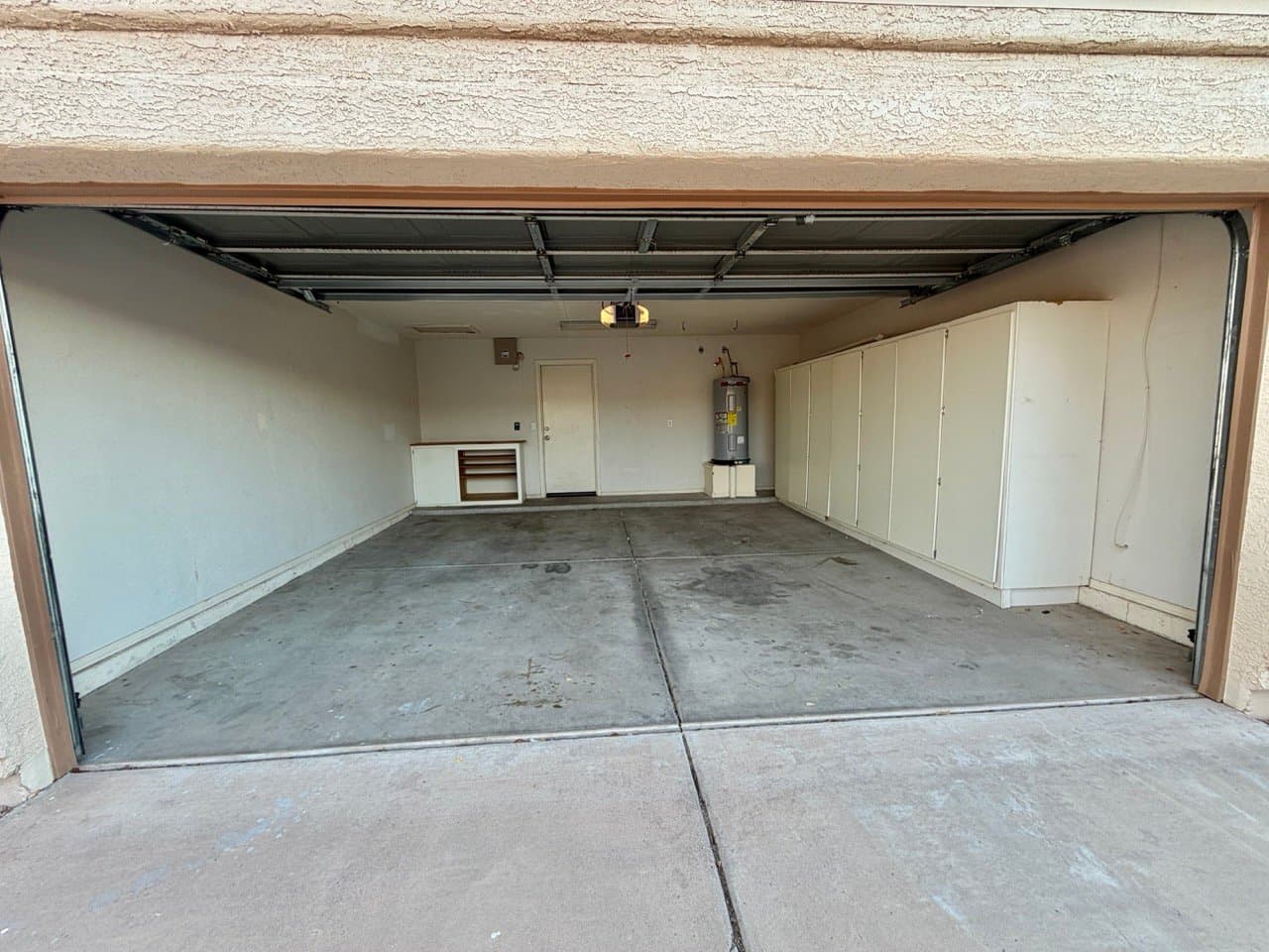 Chandler House: 963 E Monterey Street