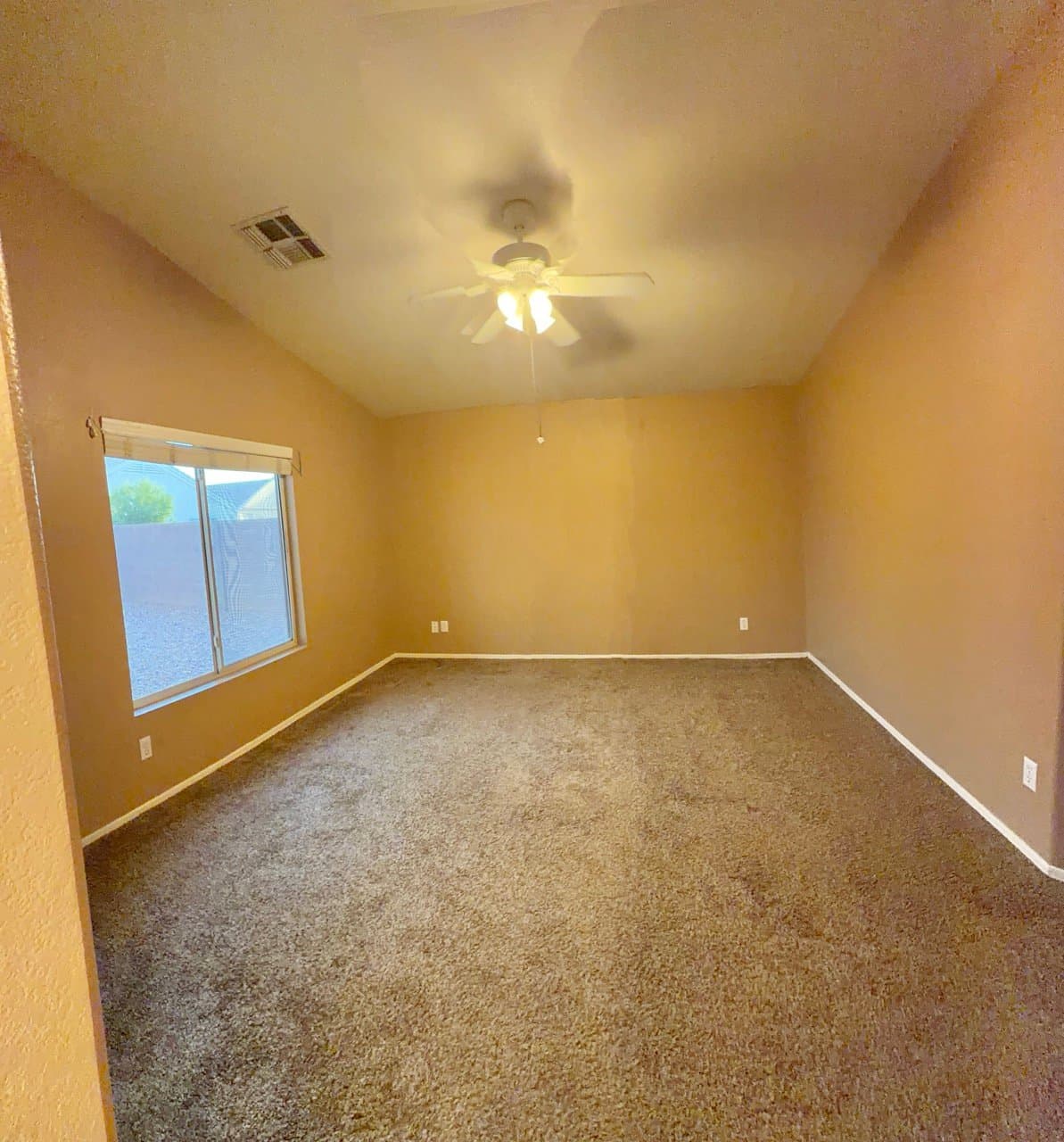 Chandler House: 963 E Monterey Street