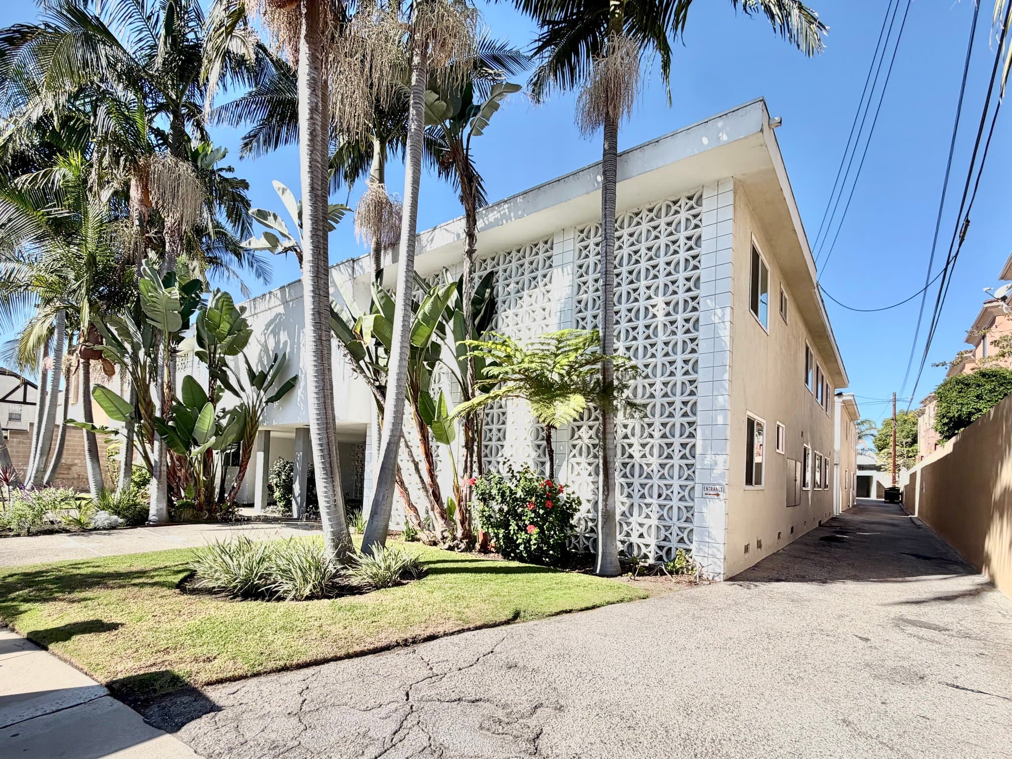 Torrance Apartment: 23025 Samuel St