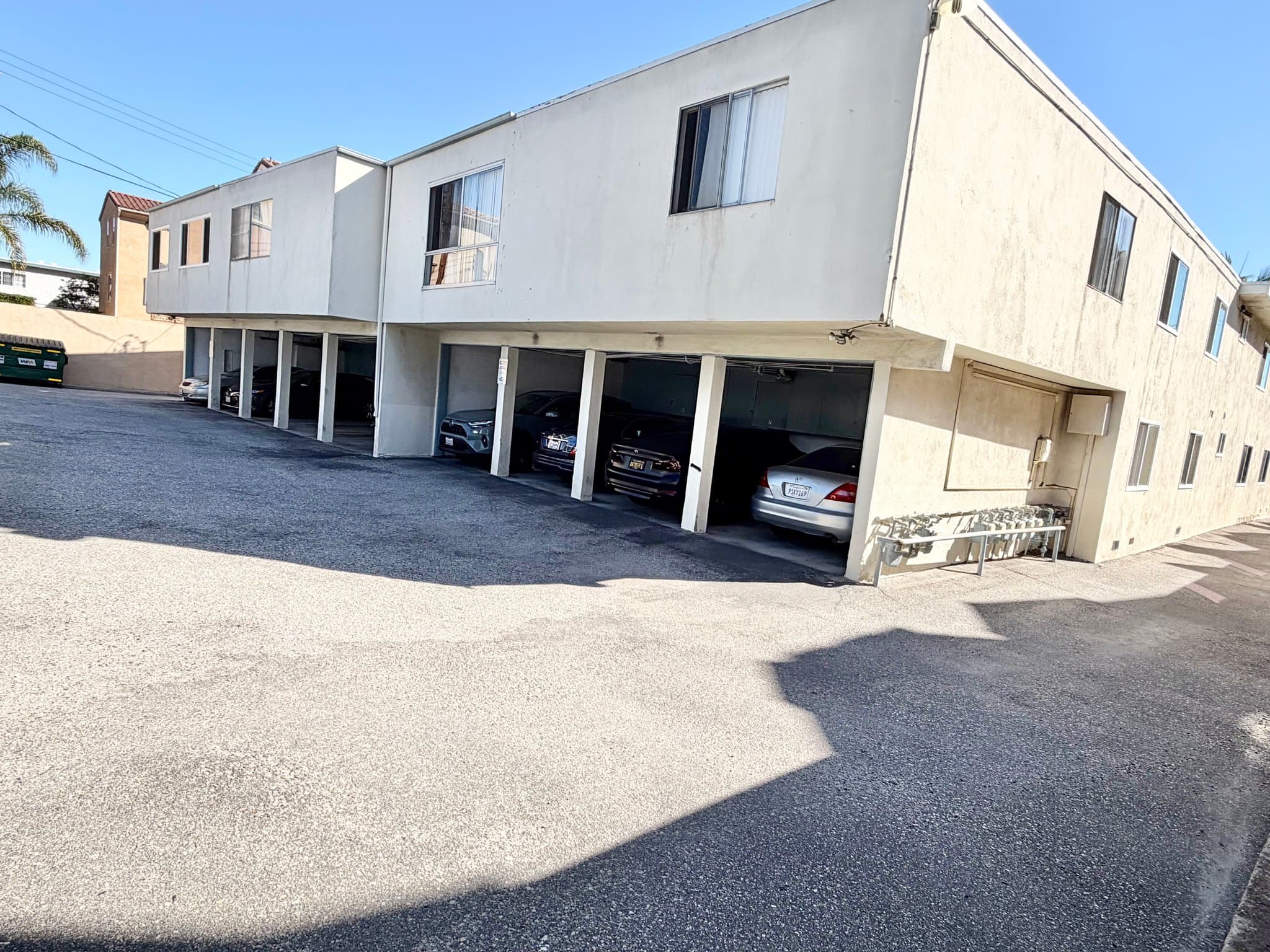 Torrance Apartment: 23025 Samuel St