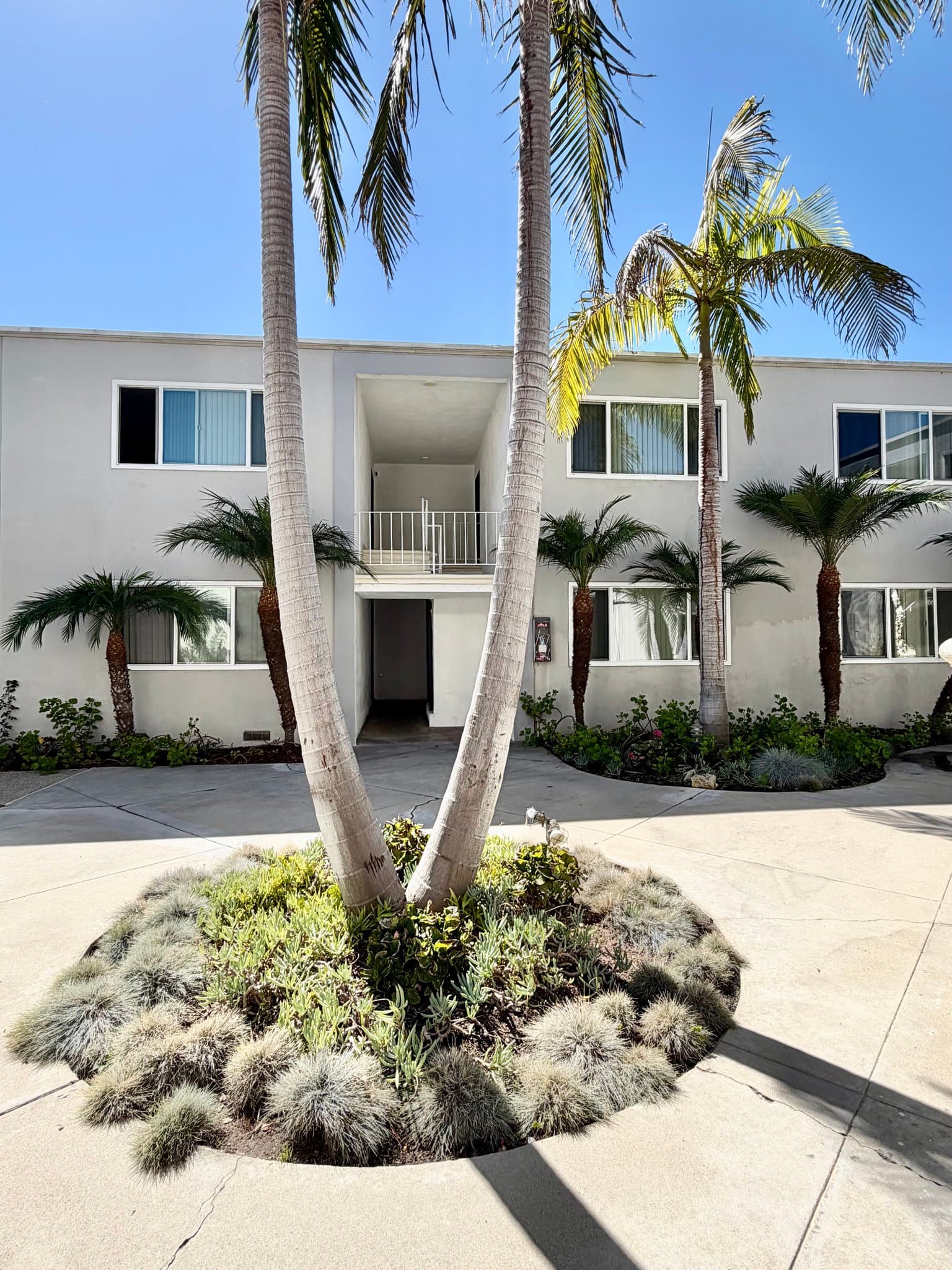 Torrance Apartment: 23025 Samuel St