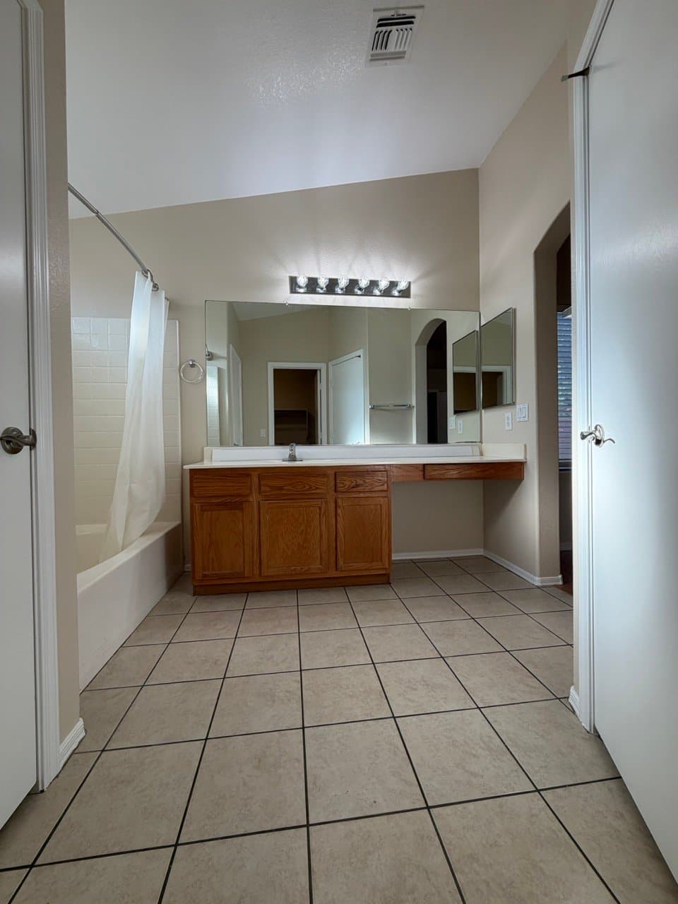 Gilbert House: 3921 E Derringer Way