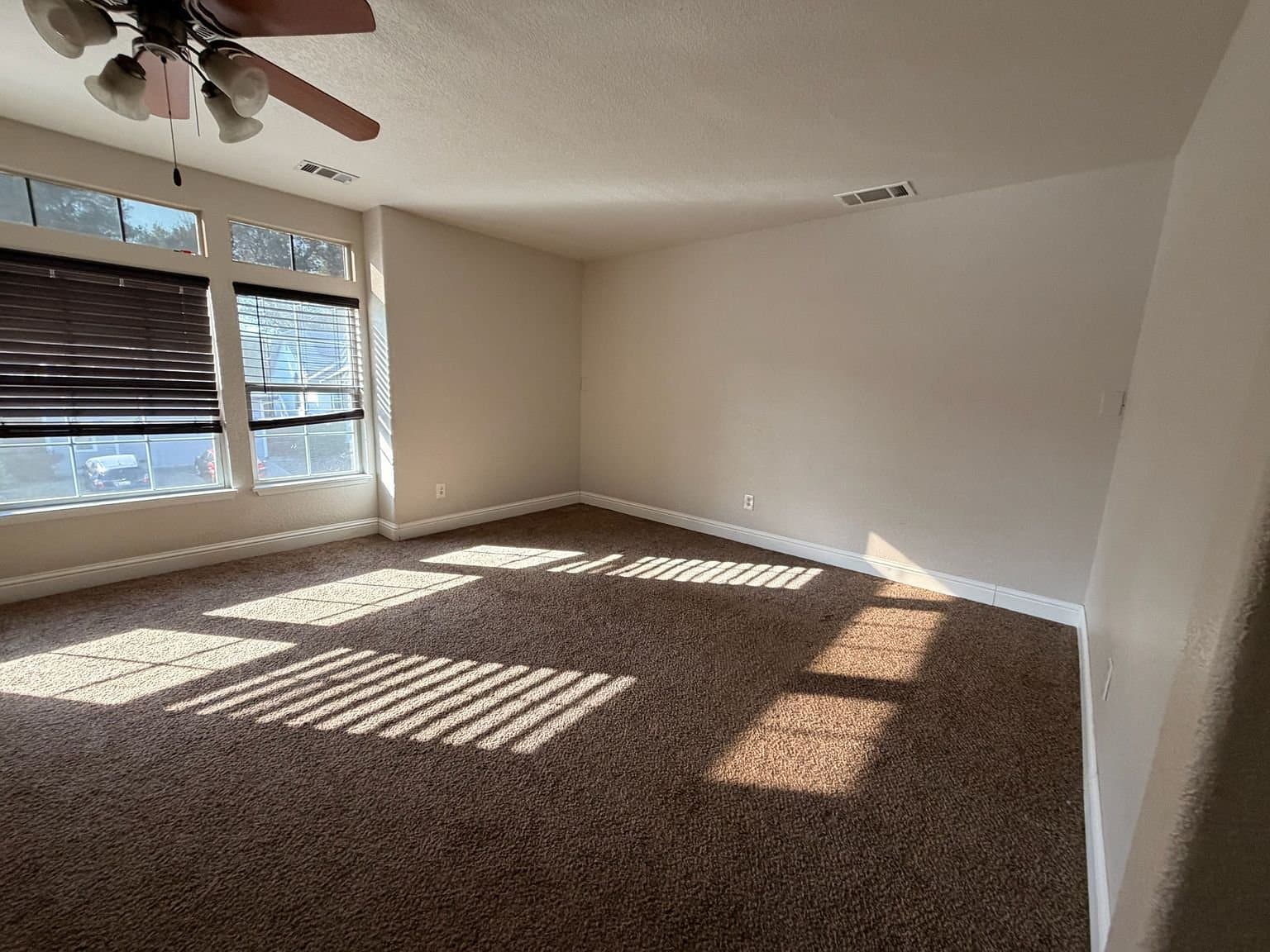 Diamond Springs House: 3222 Grace Dr