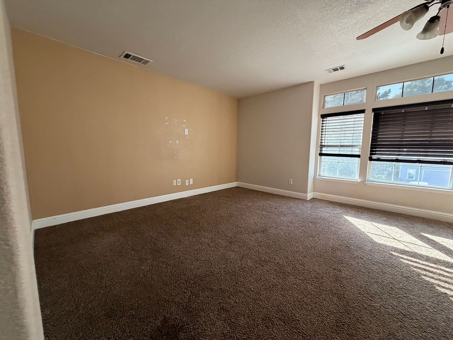 Diamond Springs House: 3222 Grace Dr