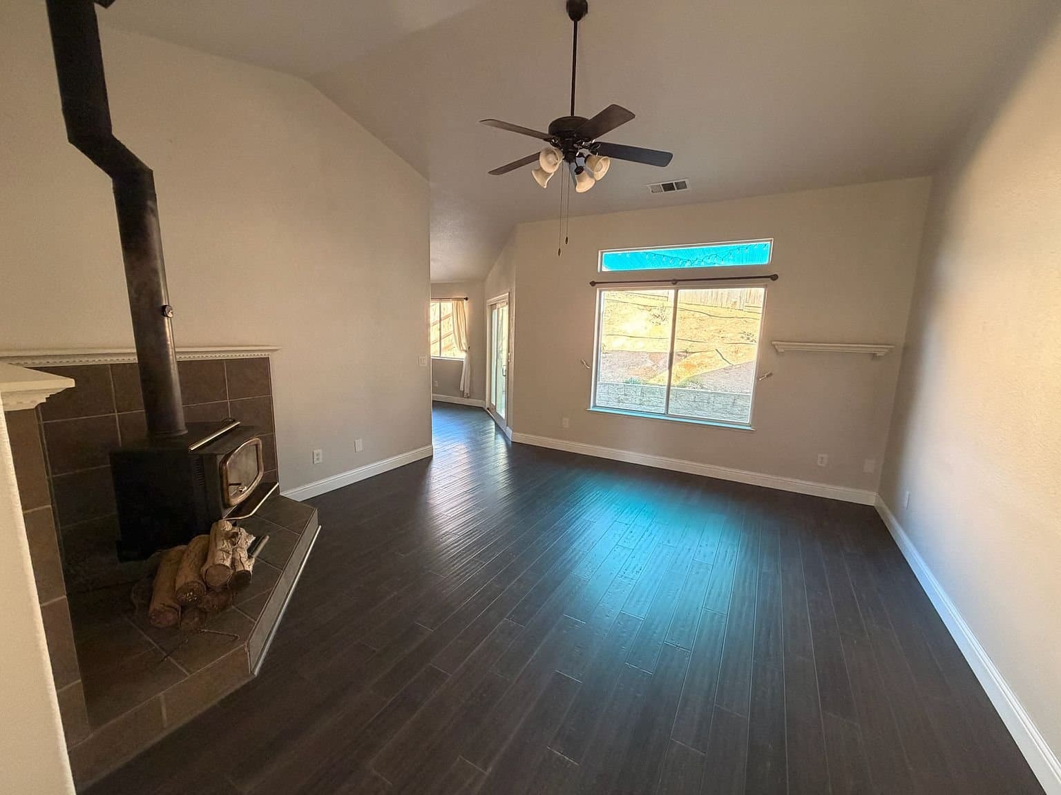 Diamond Springs House: 3222 Grace Dr