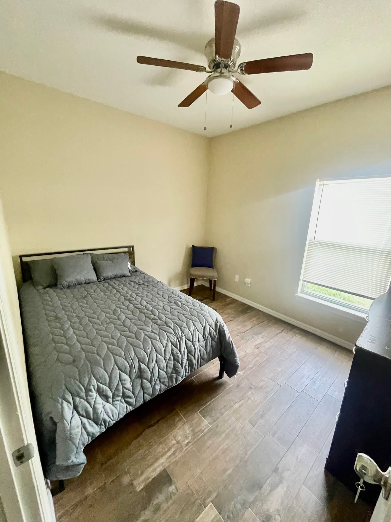 Sanford Single Room: 521 Casa Marina Pl