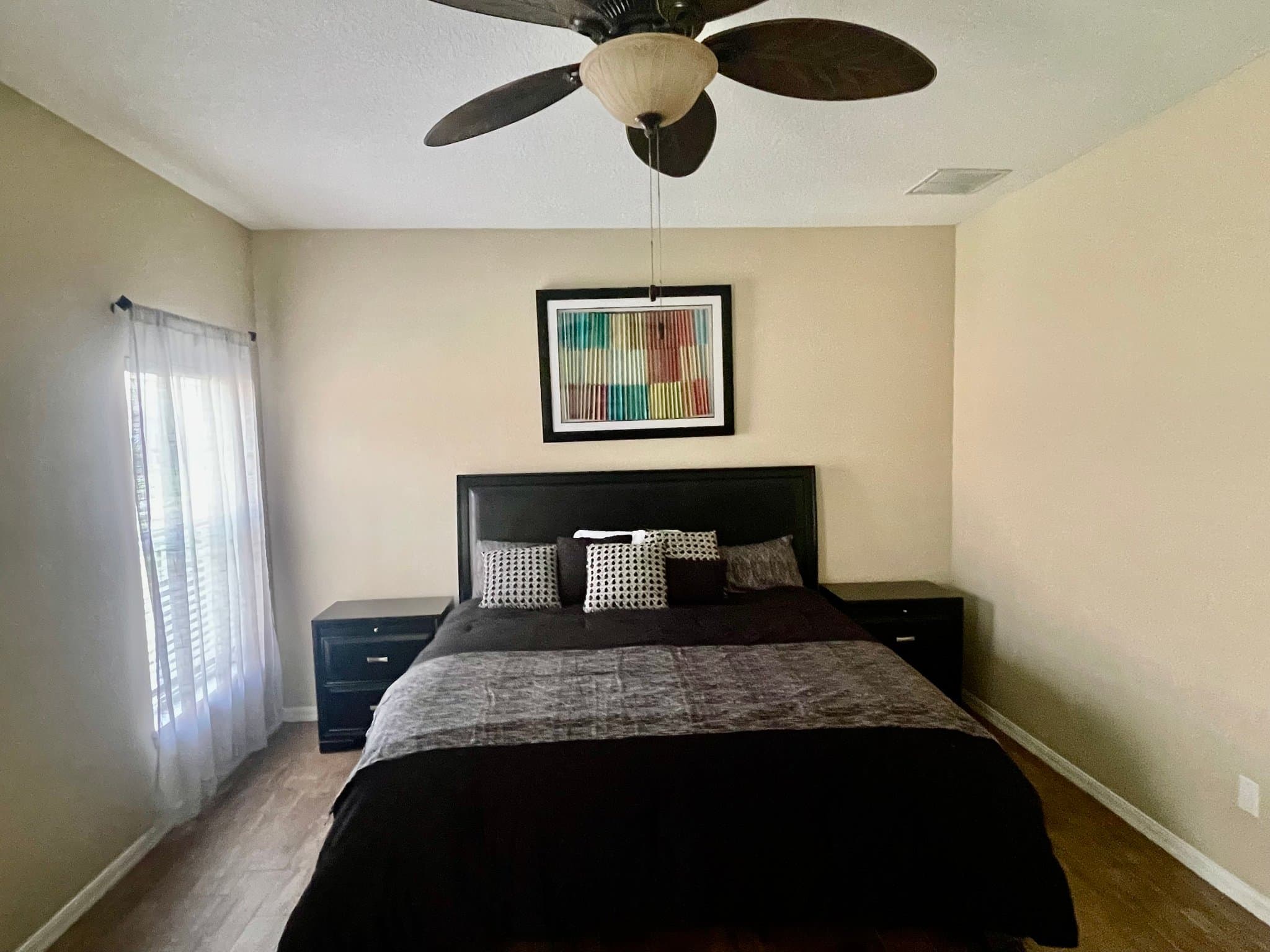 Sanford Single Room: 521 Casa Marina Pl