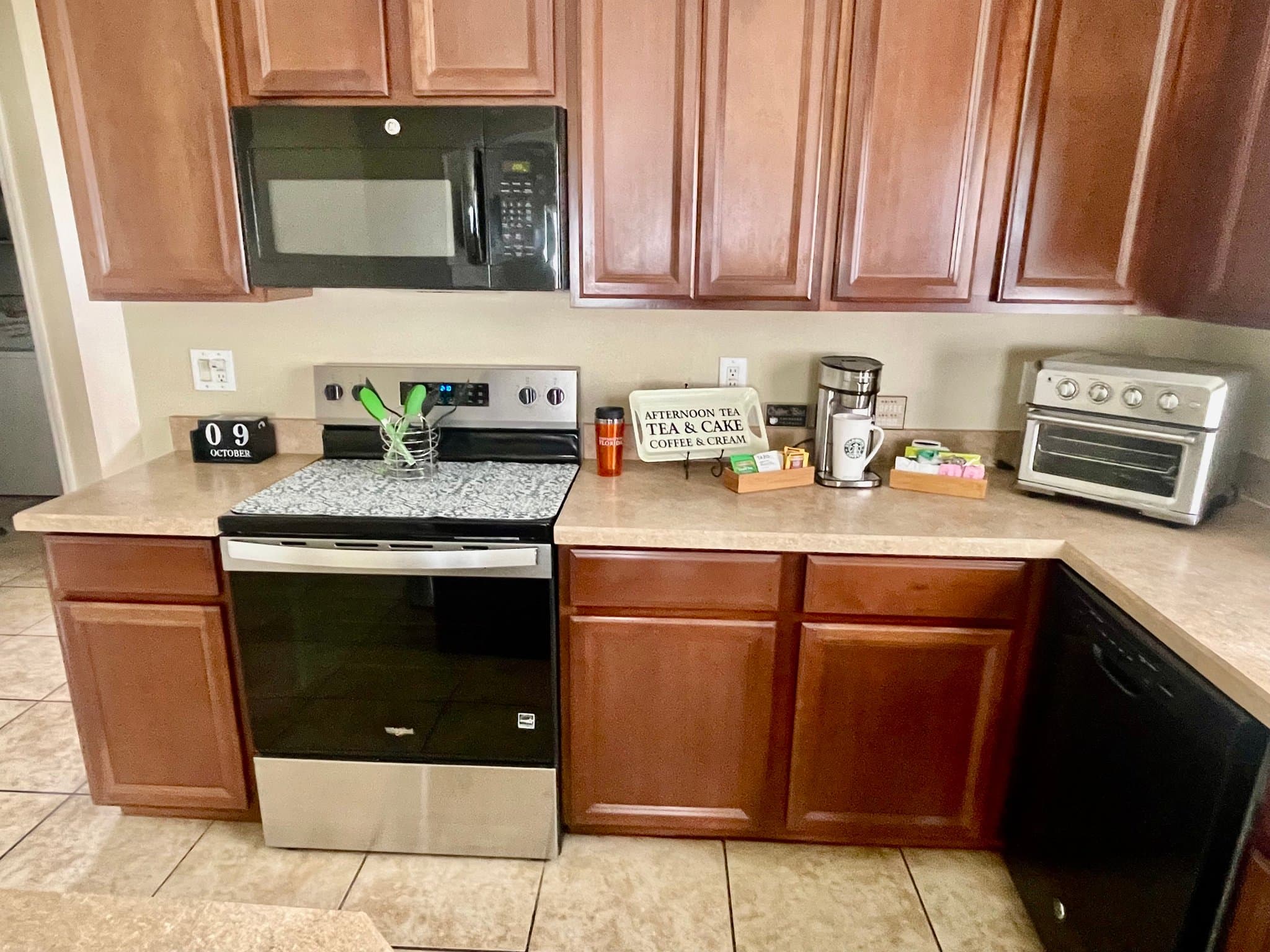 Sanford Single Room: 521 Casa Marina Pl