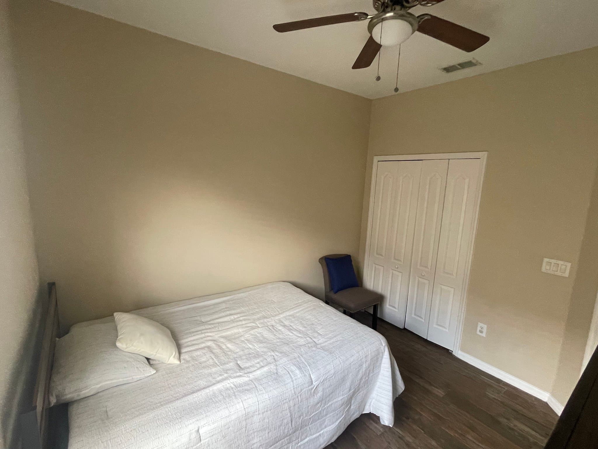 Sanford Single Room: 521 Casa Marina Pl