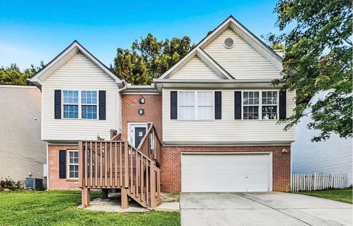 Norcross House: 5955 Hickory Springs Dr