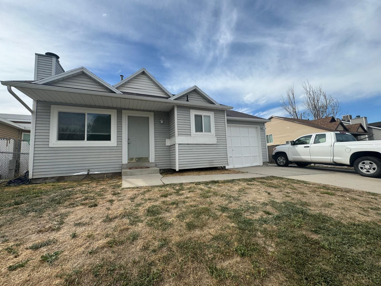 Magna House: 2650 S Melville Dr
