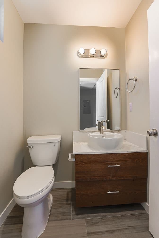 North Hills Apartment: 8837 Burnet Ave