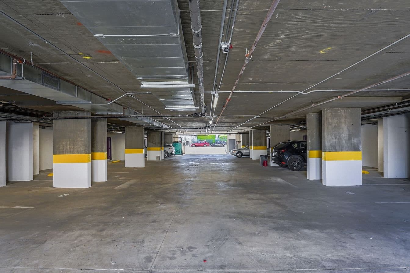 North Hills Apartment: 8837 Burnet Ave