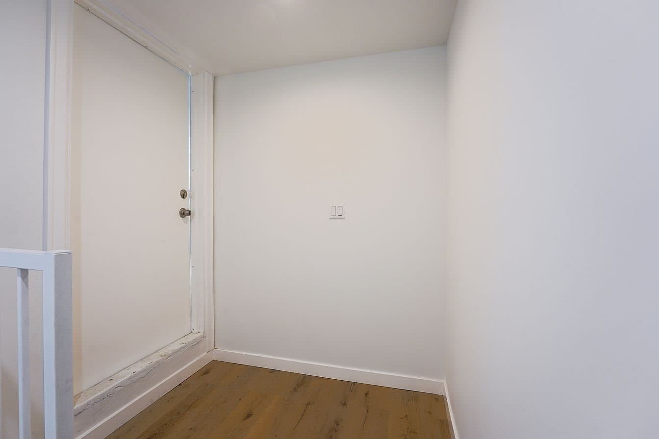North Hills Apartment: 8837 Burnet Ave