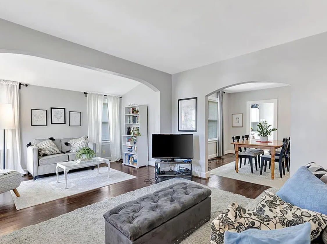 Cincinnati House: 6956 Silverton Ave