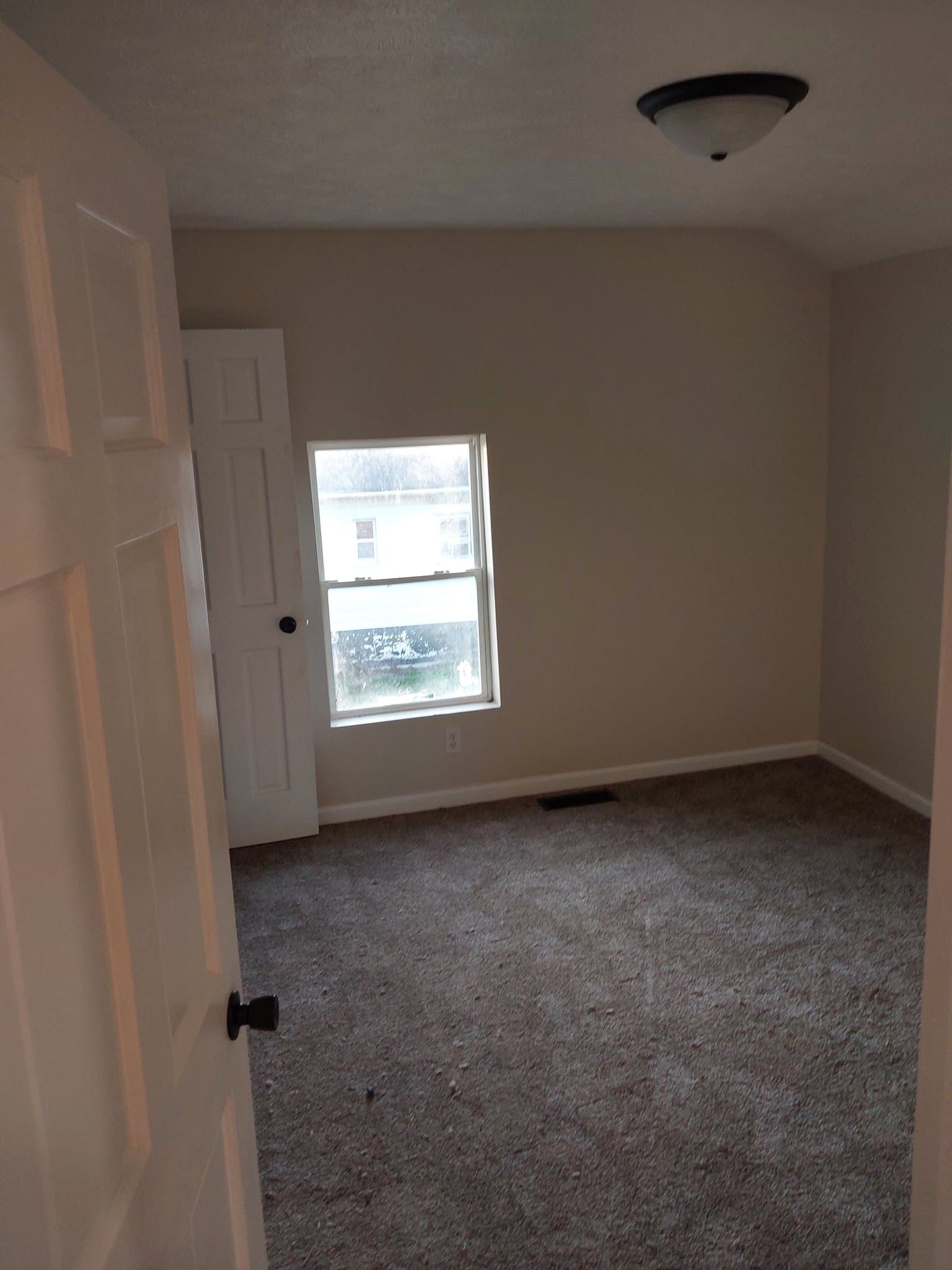 South Bend House: 2627 W Monroe St
