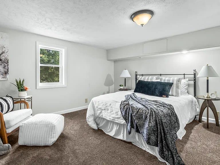 Three Rivers House: 1115 S Main St