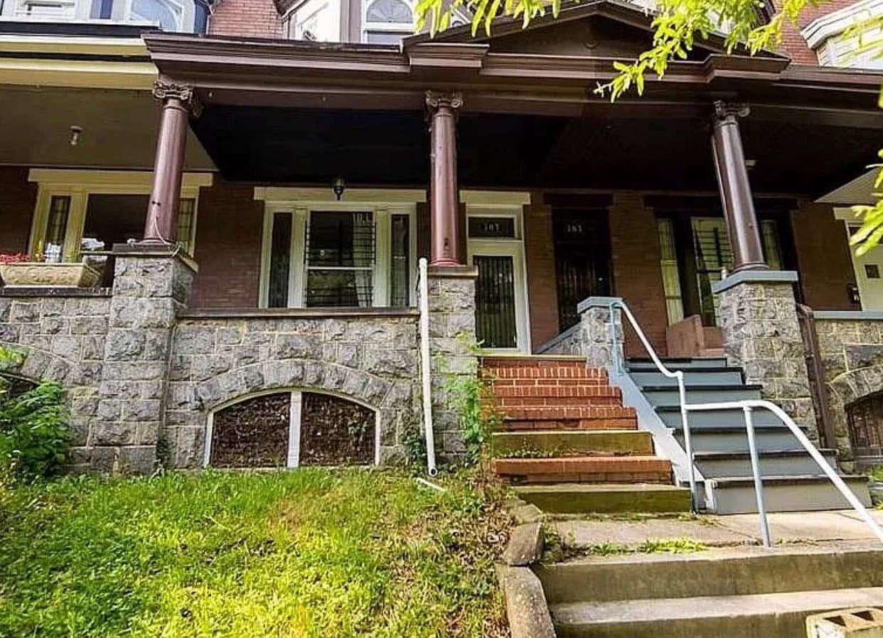 Baltimore House: 307 E 33rd St