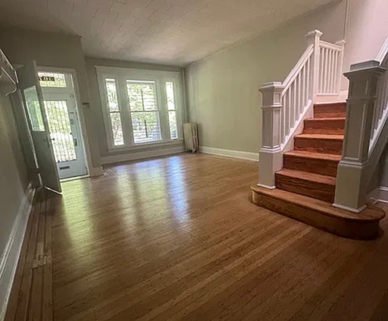 Baltimore House: 307 E 33rd St