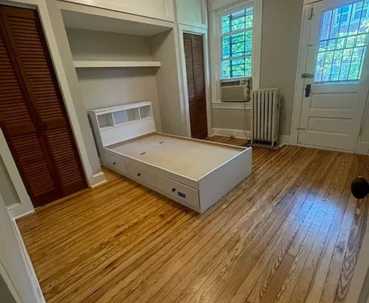 Baltimore House: 307 E 33rd St