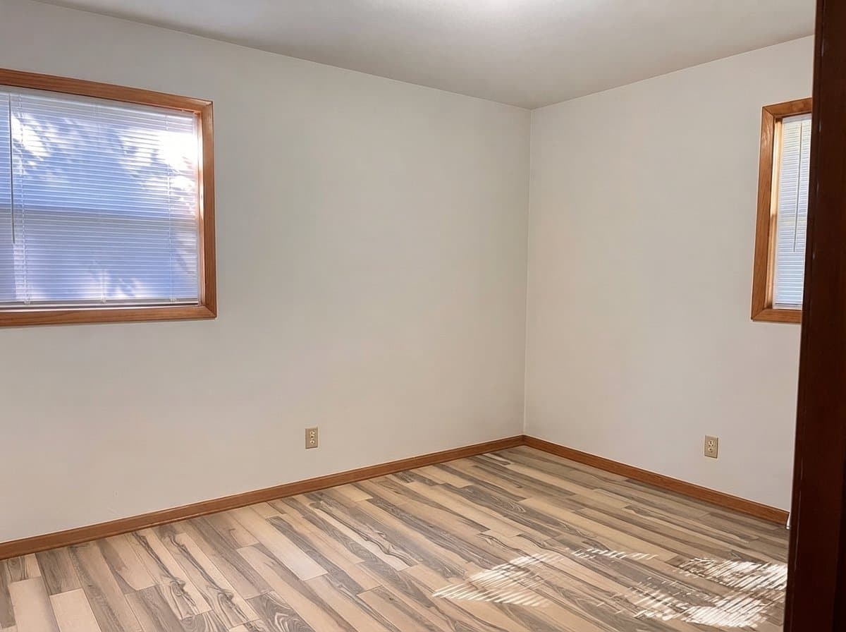 Madison House: 2802 Kingston Dr