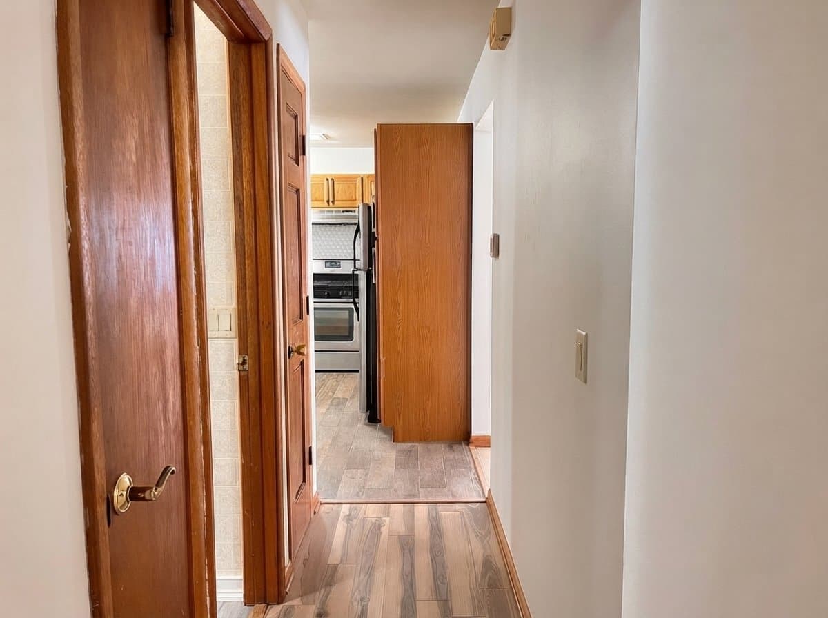 Madison House: 2802 Kingston Dr